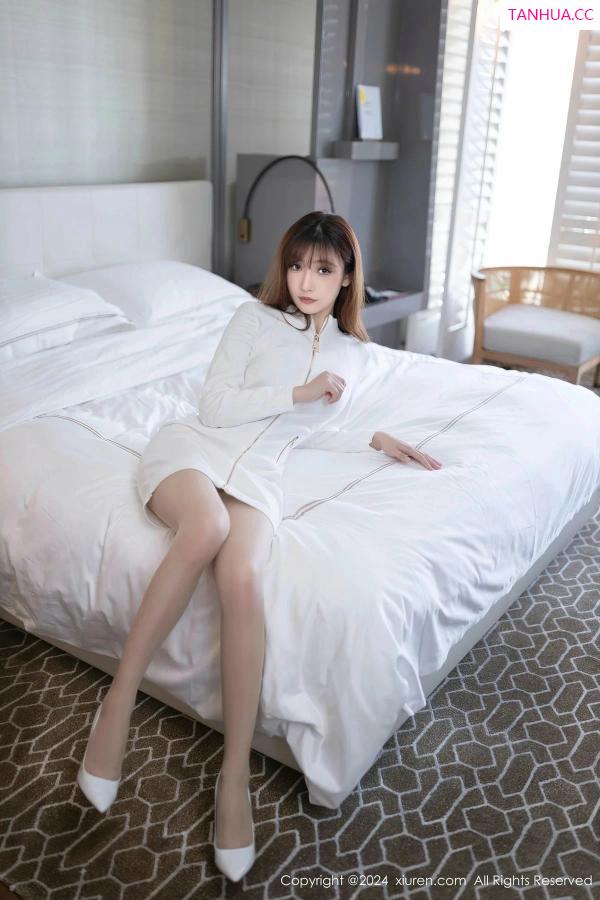 陆萱萱  [XiuRen]高清写真图 2024.03.14 No.8233 陆萱萱 丝袜美腿第4张图片